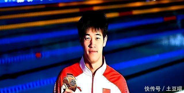 阿扎伦卡在G2比赛中爆冷，回归赛场引发热议！